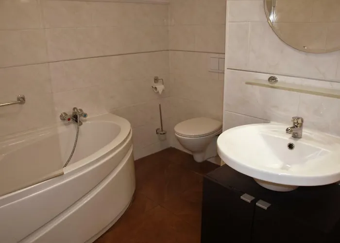 Prázdninový dům Kasteel Schaloen - &