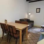 Kasteel Schaloen - & بيت للعطل *