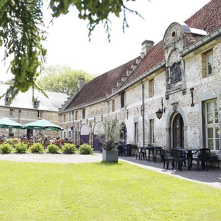 Kasteel Schaloen - & - Gratis Parkeren Valkenburg aan de Geul