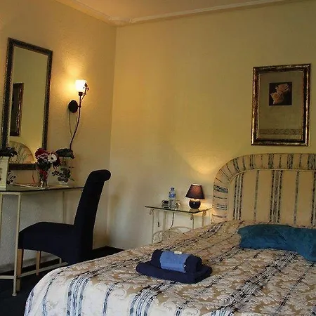 Semesterbostad Kasteel Schaloen