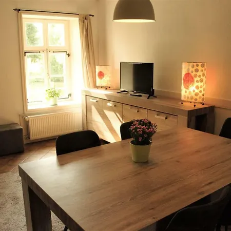 Tatil Evi Kasteel Schaloen - & *