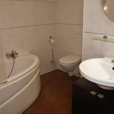 Tatil Evi Kasteel Schaloen - &