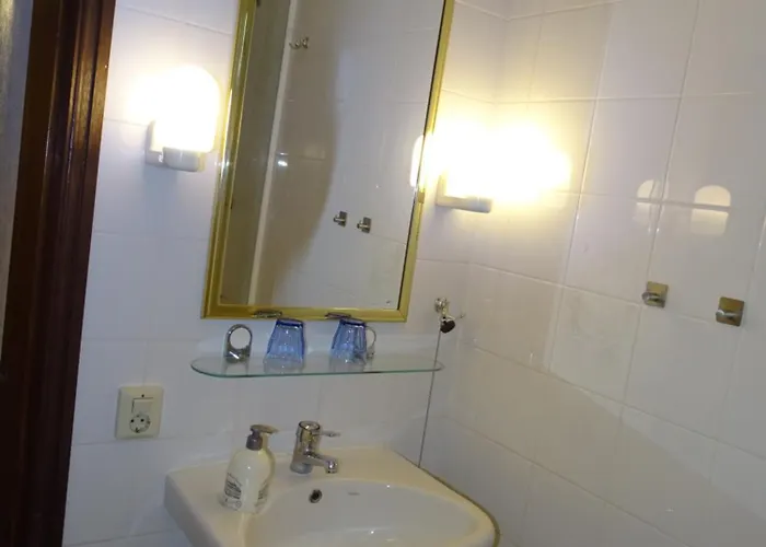 Kasteel Schaloen - & Nyaraló