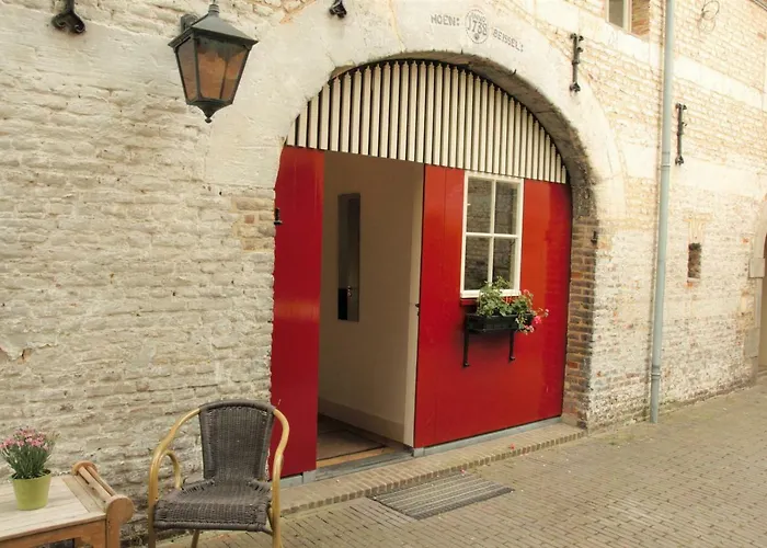 Nyaraló Kasteel Schaloen - & Valkenburg aan de Geul